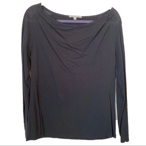 GAP long sleeve with pleated shoulders